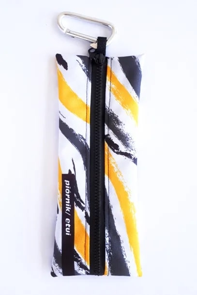 piórnik-etui-z-szeklą-aluminiową-2-min