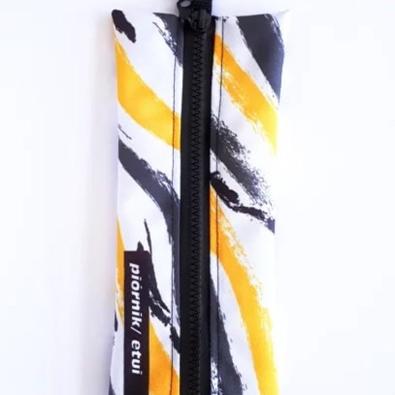 piórnik-etui-z-szeklą-aluminiową-2-min